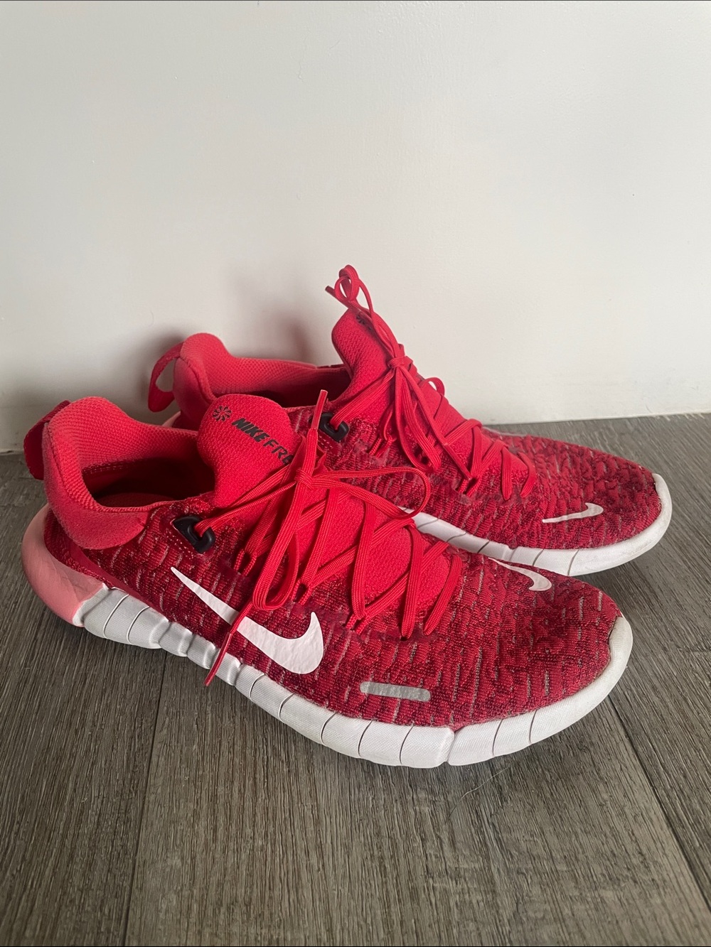 Nike Free Running Shoes Women’s 7.5 - Picture 2 of 3